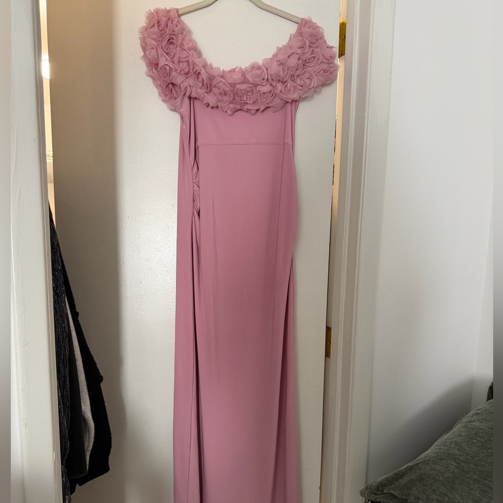 Club L London Pink Maxi Dress with Floral Neckline